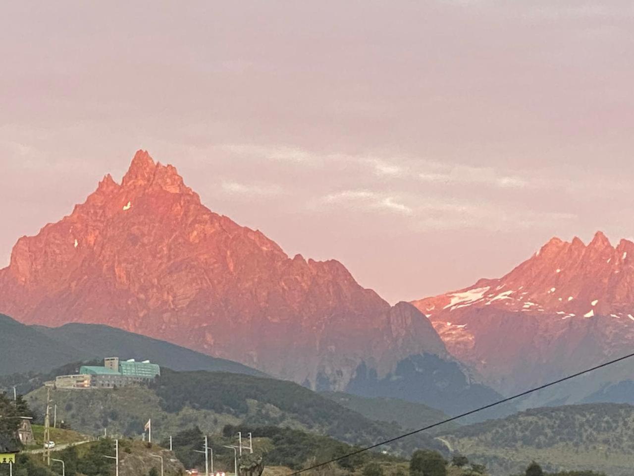 Mirando Al Canal Ushuaia