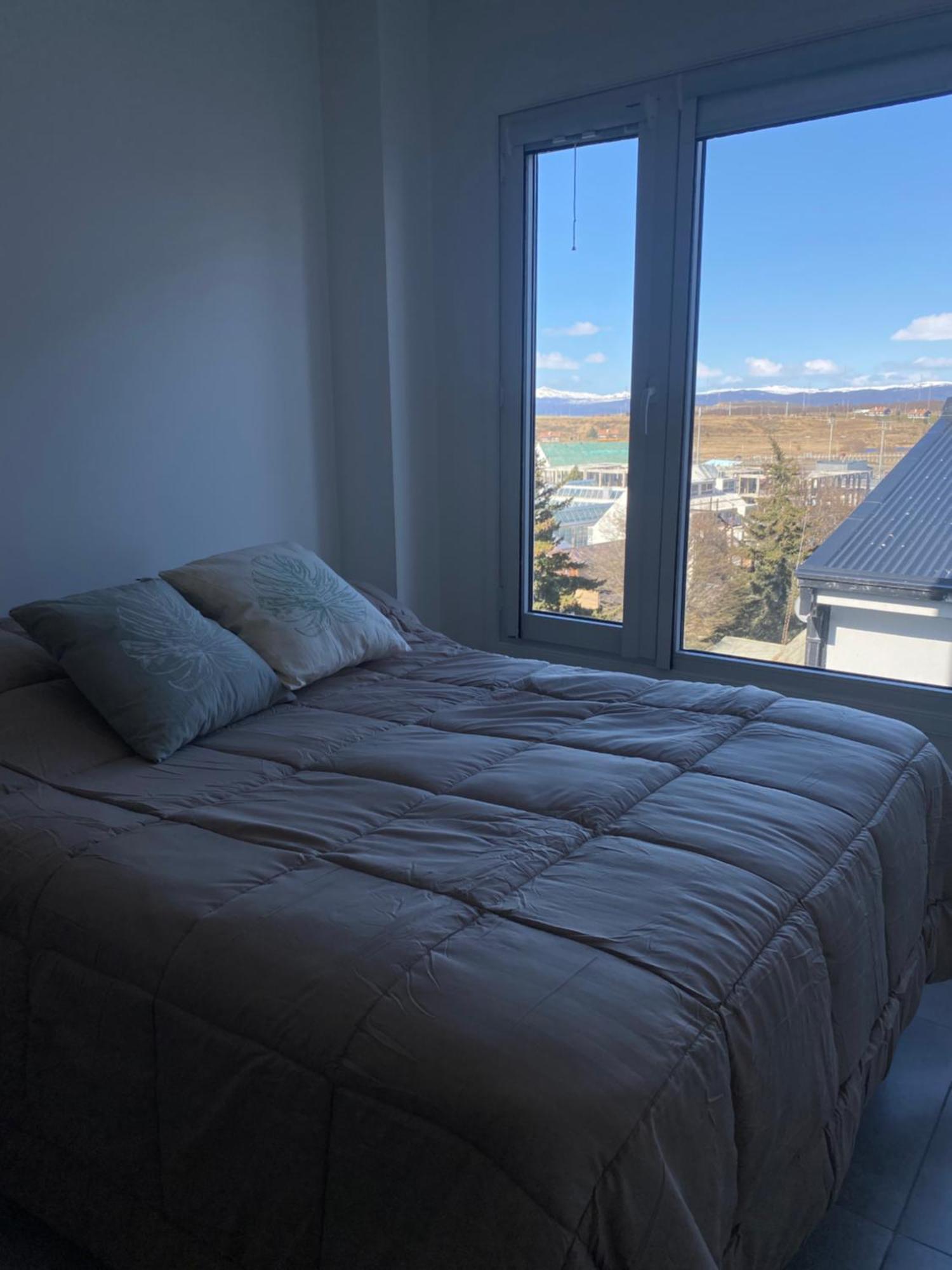 Becasina Patagonica A Luminoso Monoambiente En Con Vista A Montanas Apartamento *