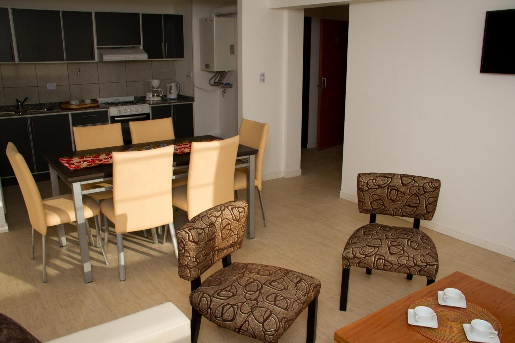 Arboles Apartahotel