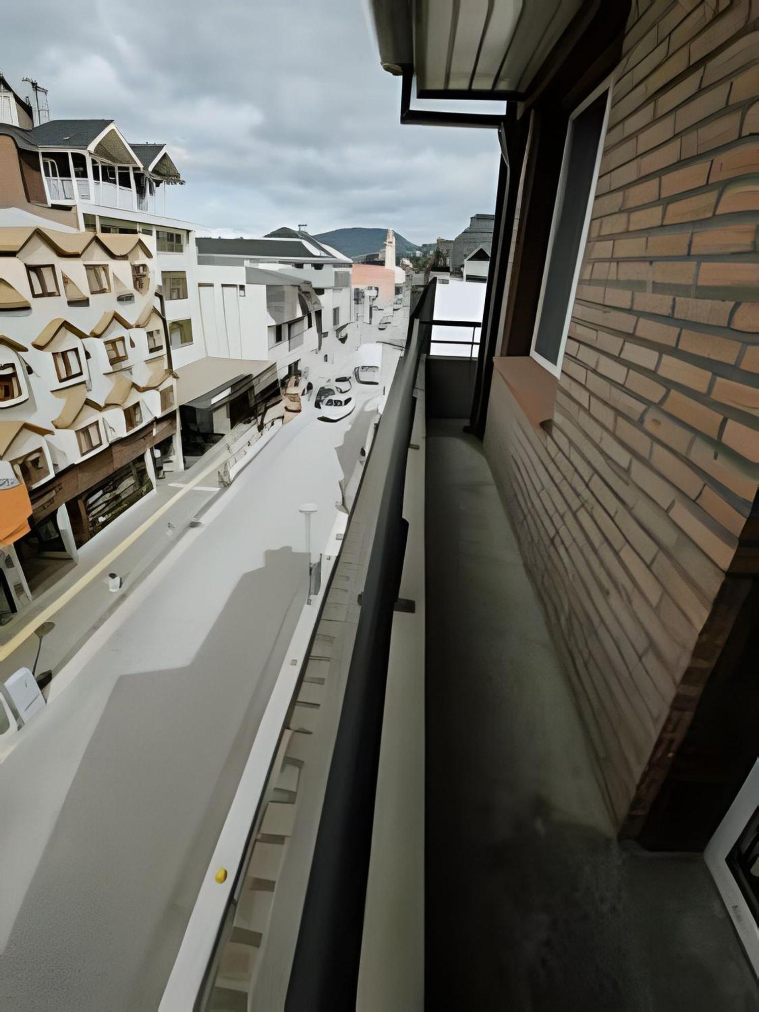 Aunaisin- Edificio Fadul 2e Apartamento *