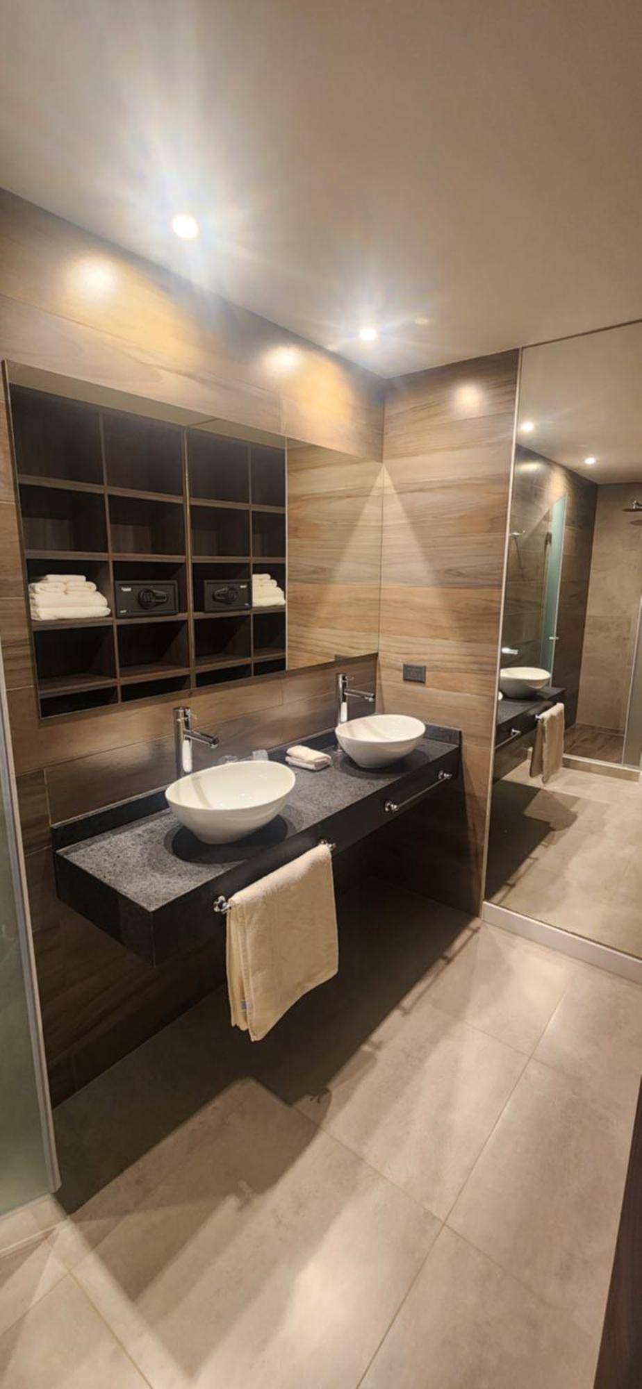 Canal Beagle Hotel 4*