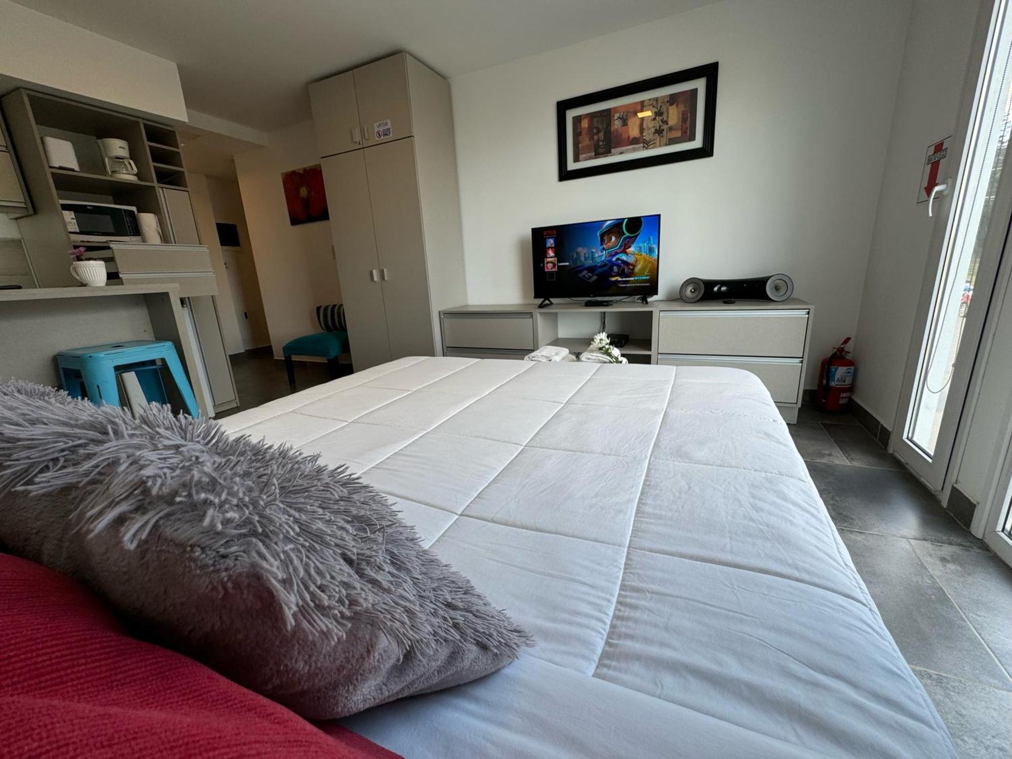 Infinity 01 Apartment