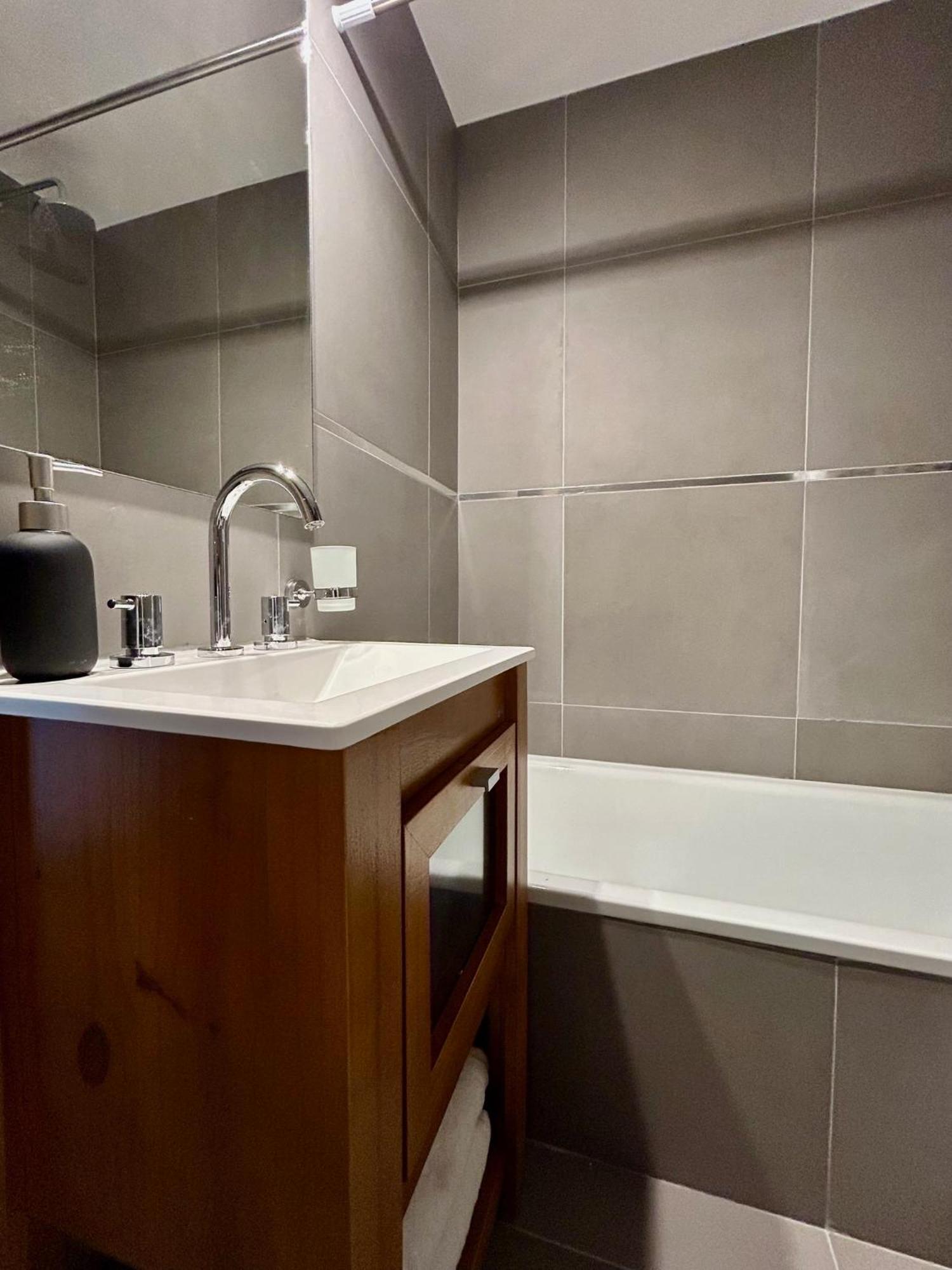 Apartamento Penguins Flats 2 *