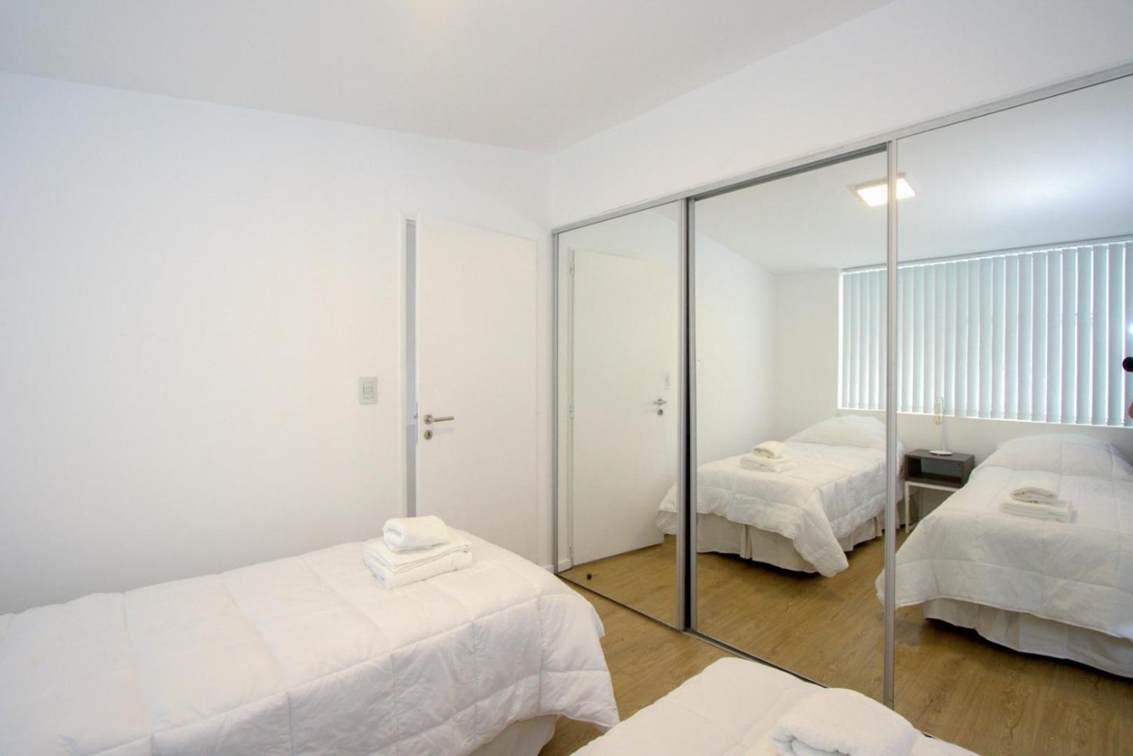 Gray Fox Deloqui Apartamento