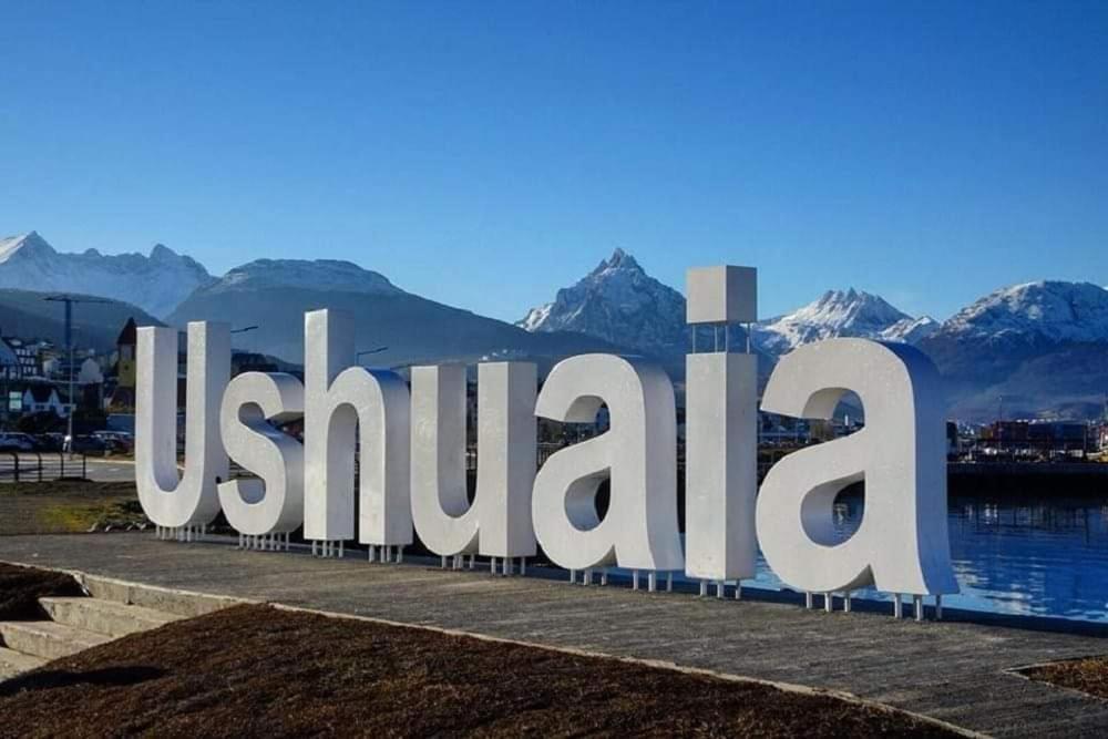 Con Vista Al Canal Y Cercano Al Centro De La Ciudad Ushuaia