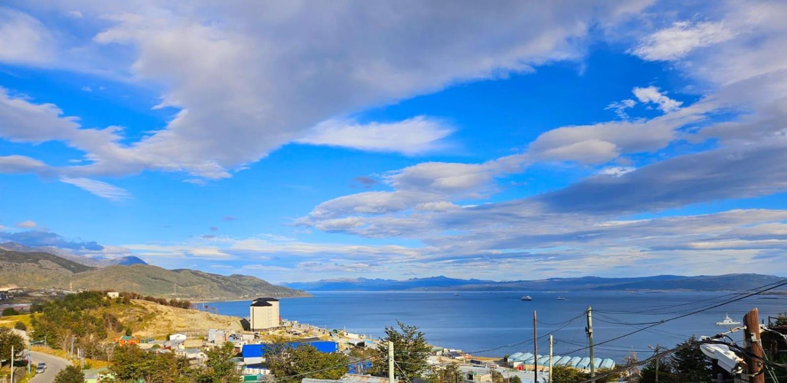 Dpto Amplio Con Vista A La Bahia Apartamento *