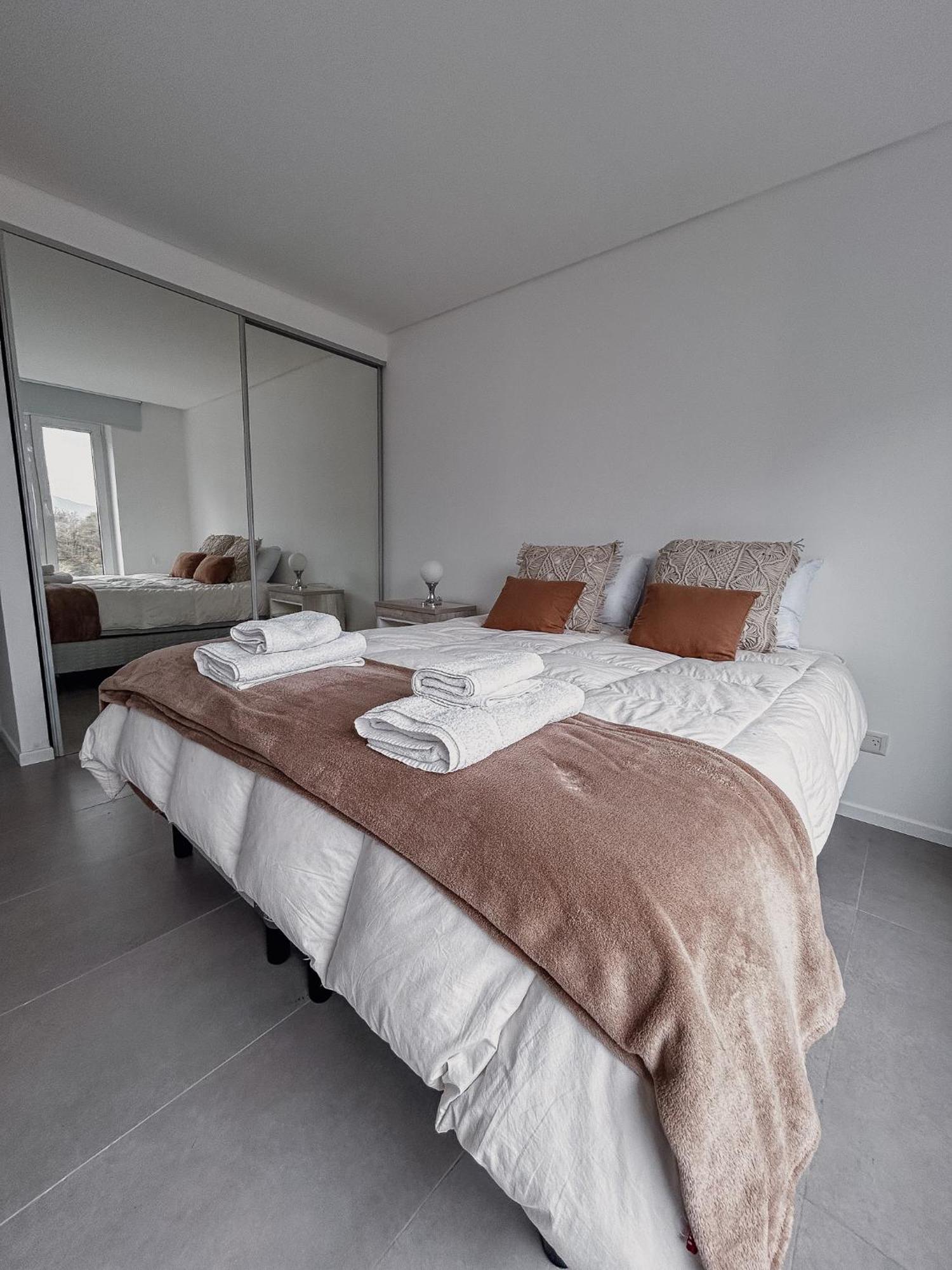 Gente Del Sur - Libertador Apartamento *