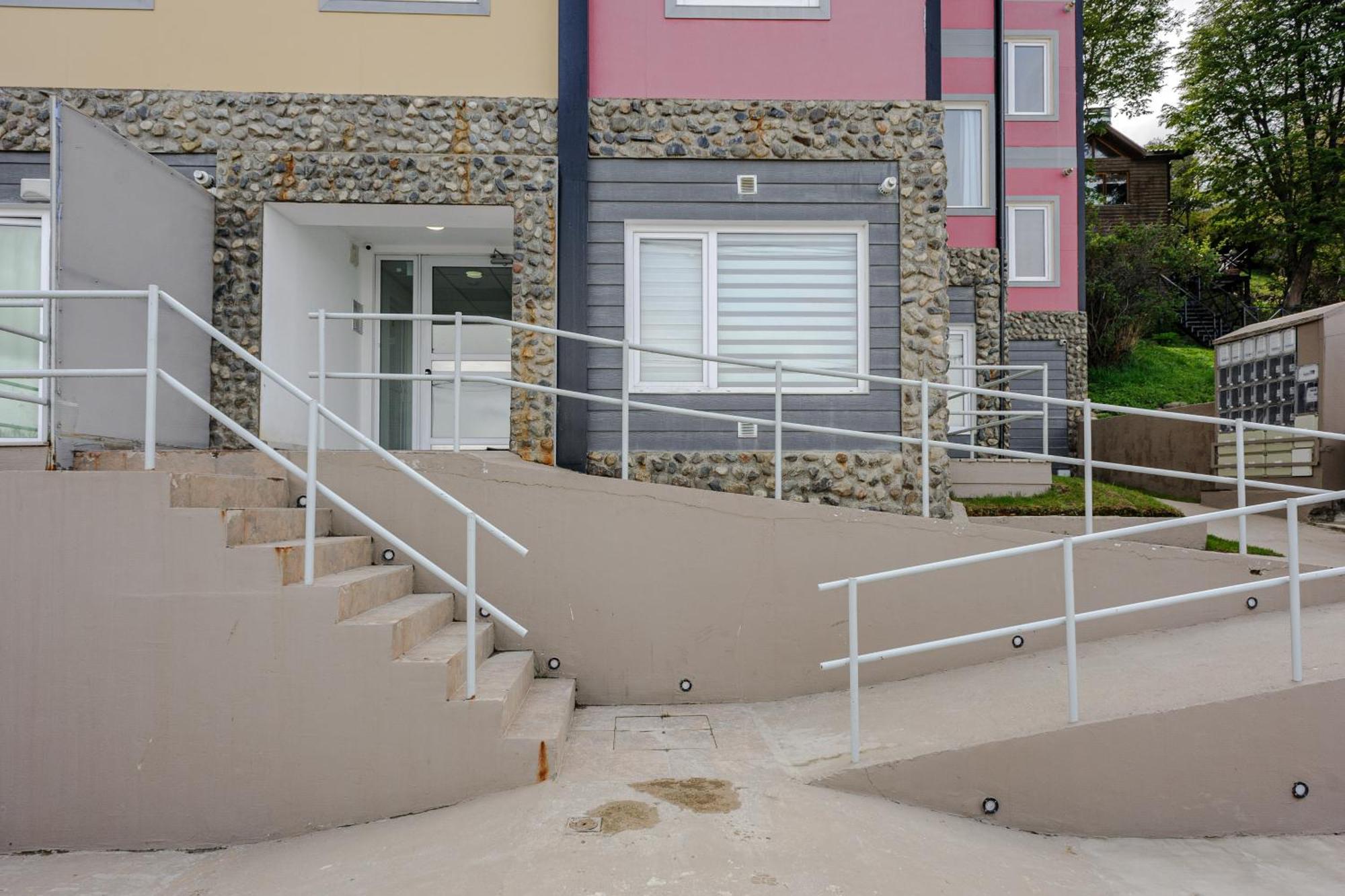 Gray Fox Las Aljabas Apartamento *