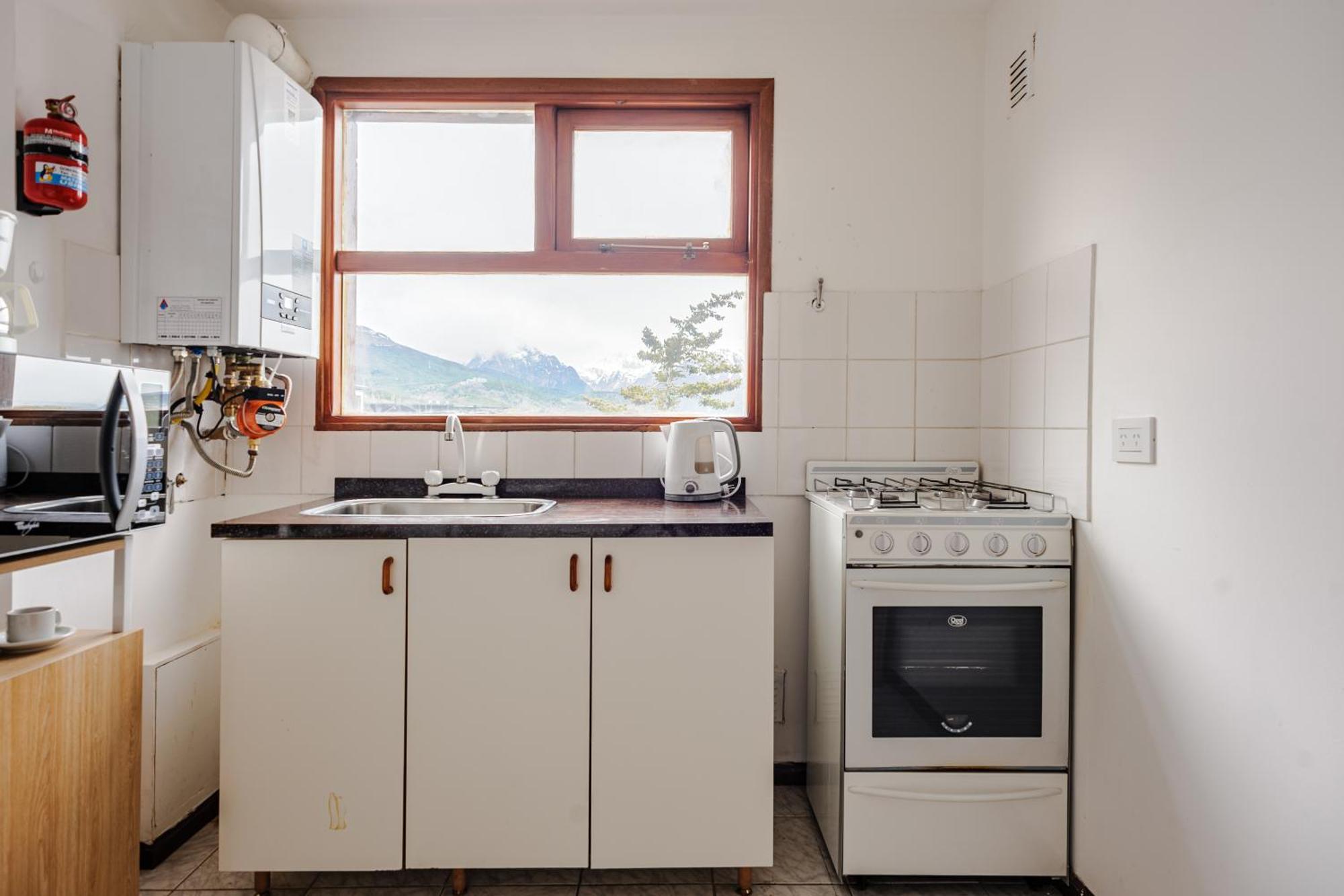 Gray Fox Roca Apartment