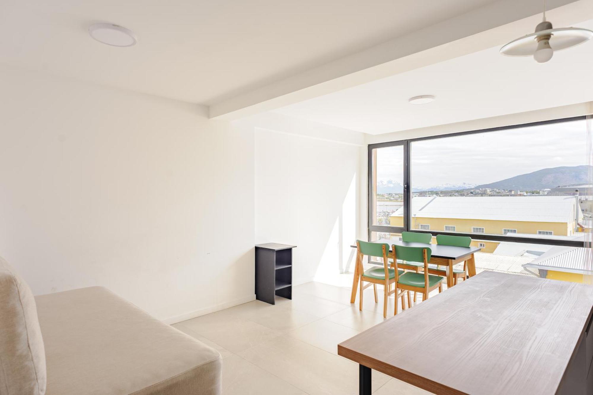 Gray Fox Rosas Apartamento