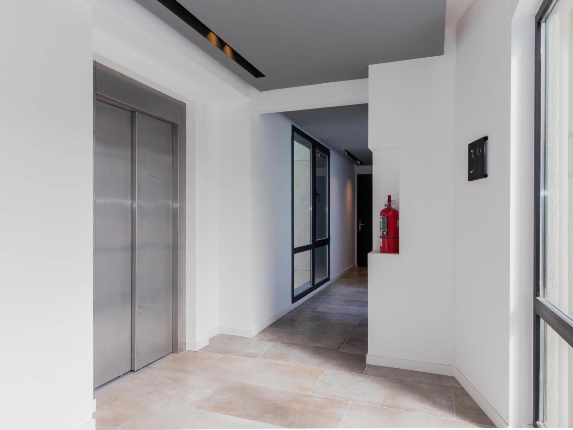 Apartamento Gray Fox Rosas