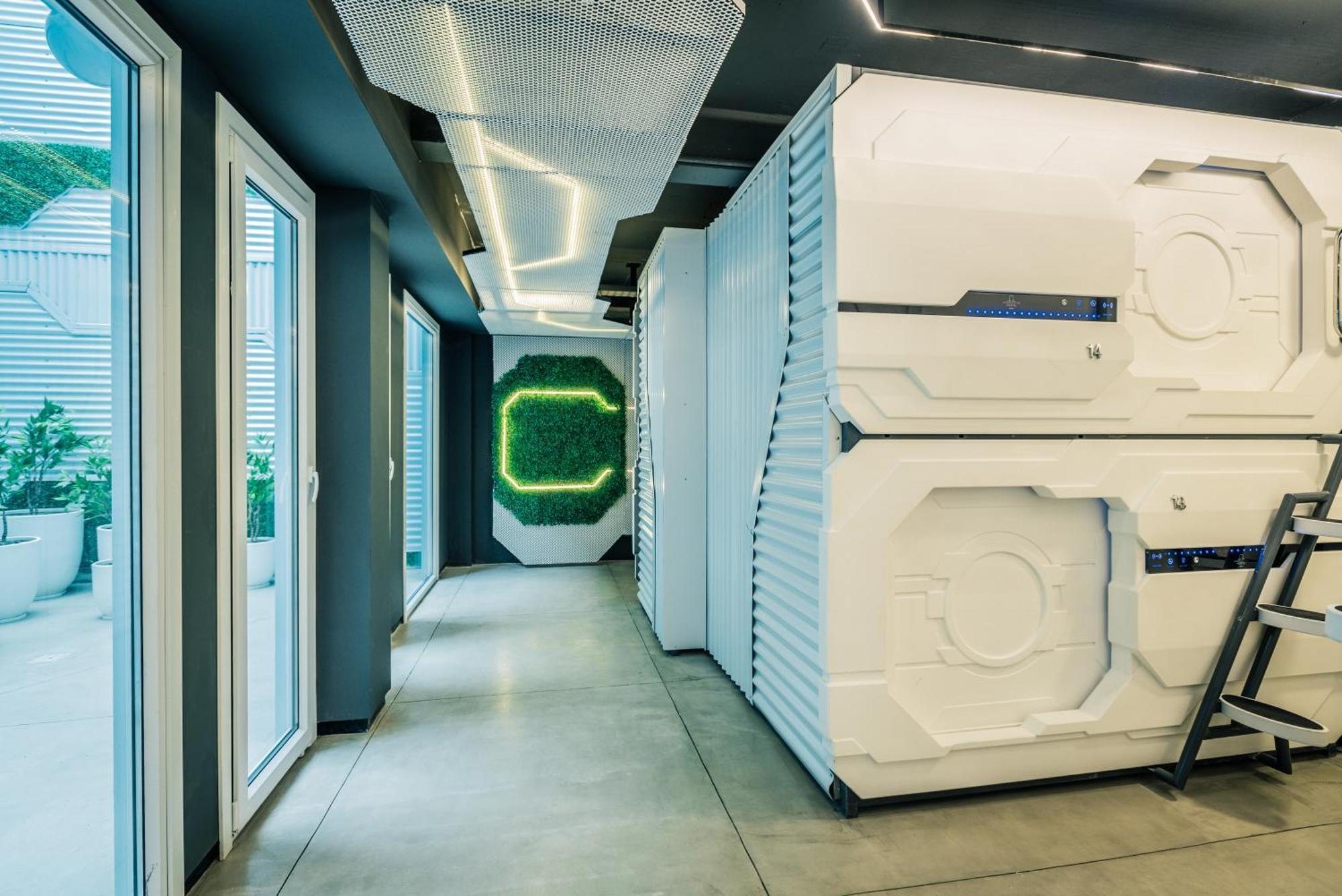 Hostel Underground Capsule Ushuaia