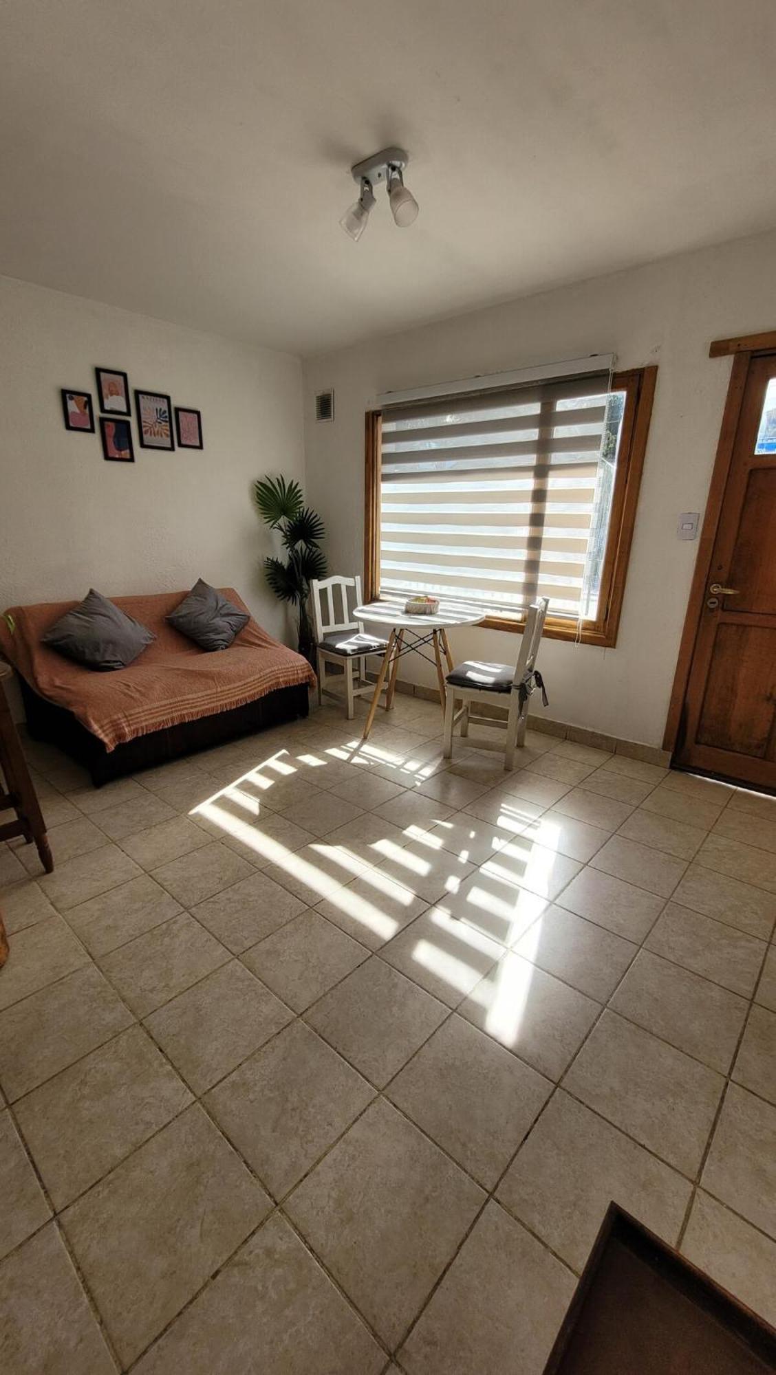 Cozy & Bright Near Downtown *