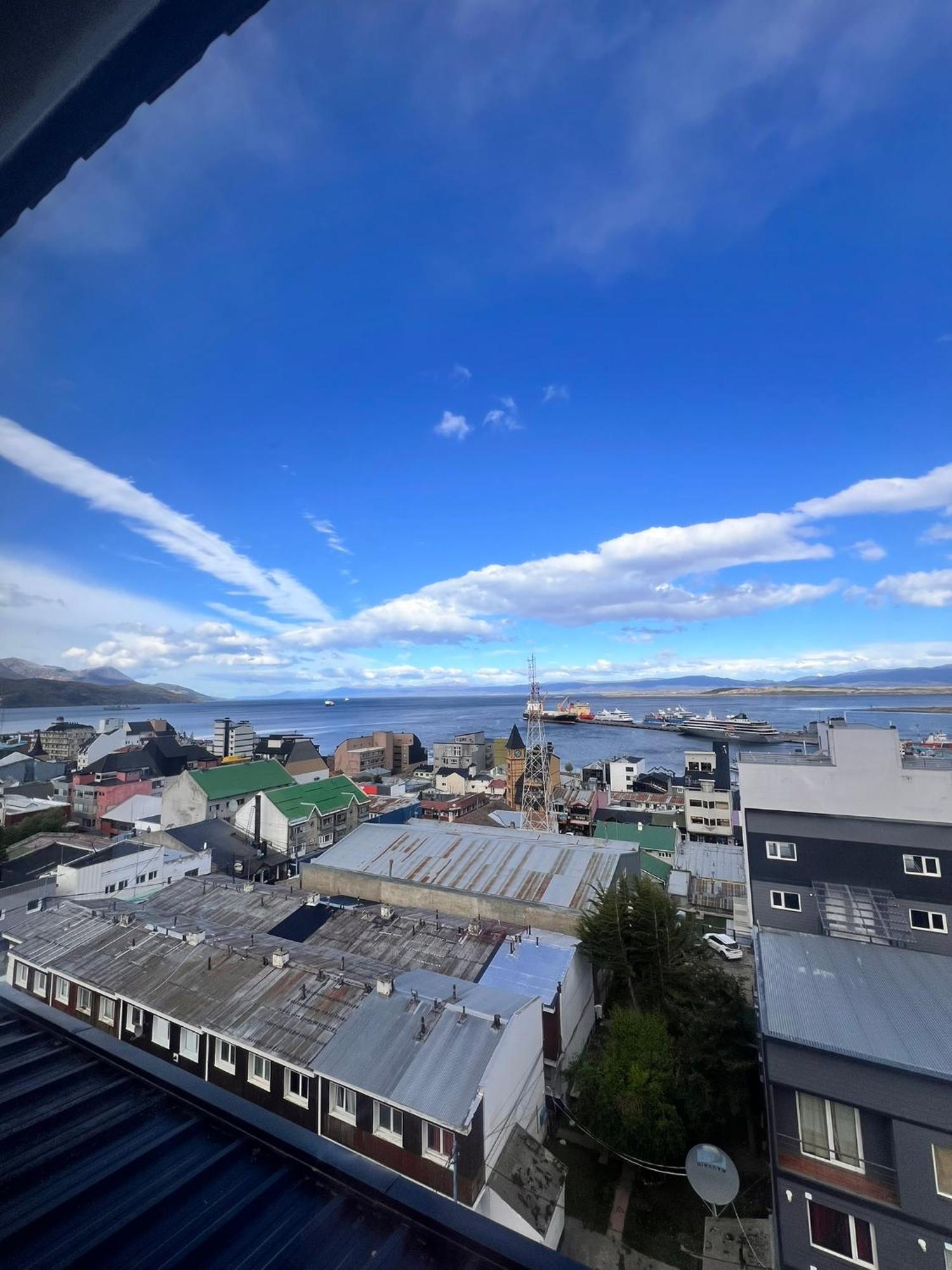 Center * Ushuaia