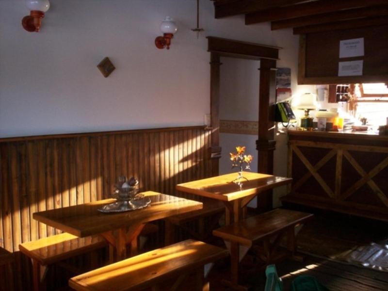 De La Laguna Hostal