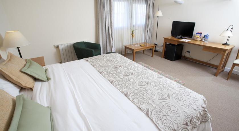 Hotel Canal Beagle 4*