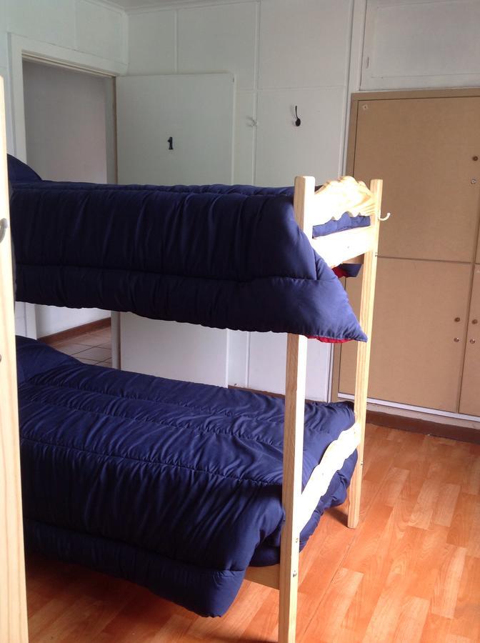 5 Hermanos Hostal *