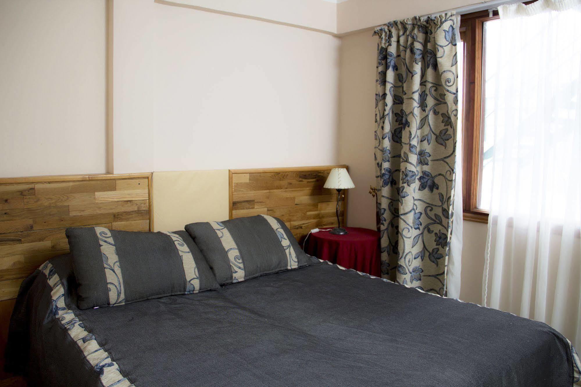 Los Coihues Hostal *