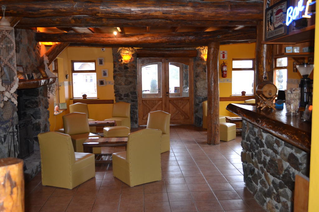 Del Recodo Inn
