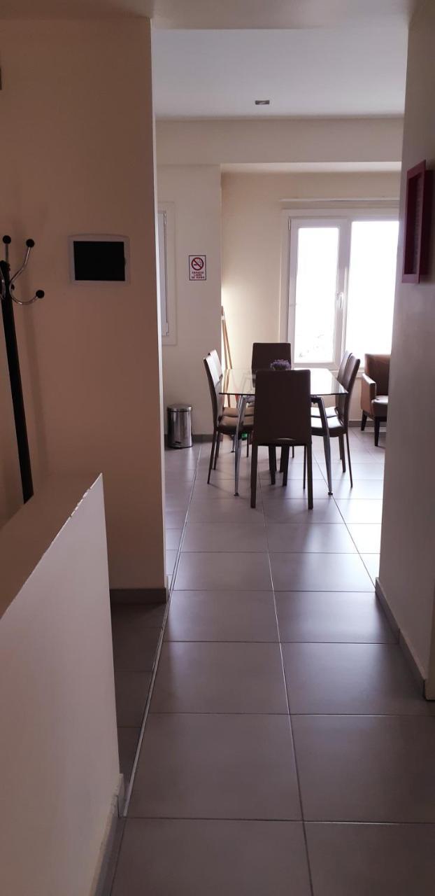 Flat Ii *