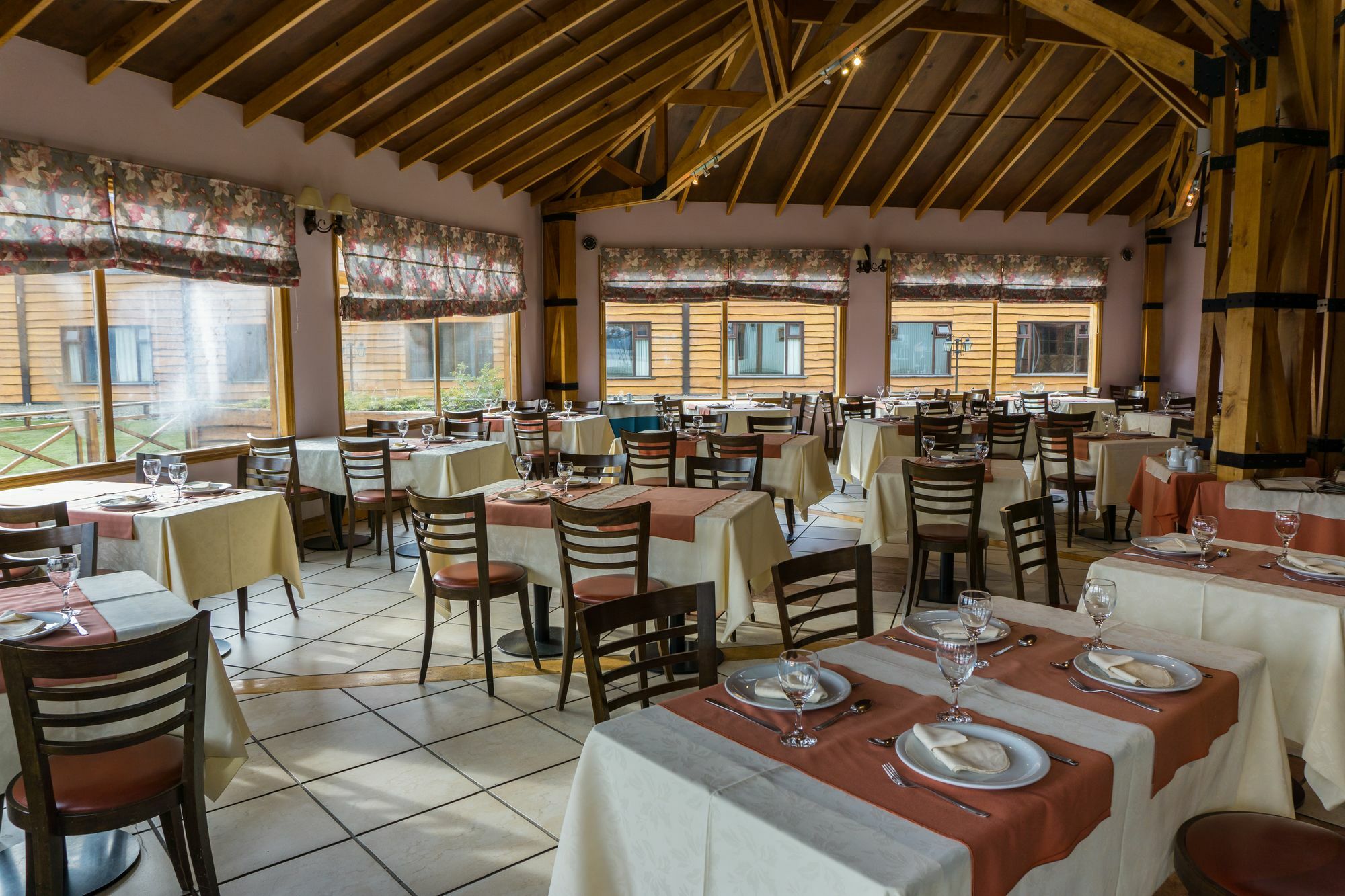 ñires Hotel 3*