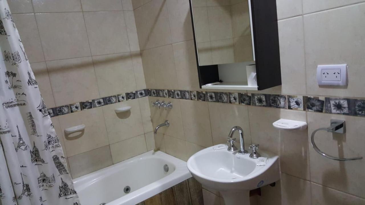 Apart Los Pinos Apartahotel