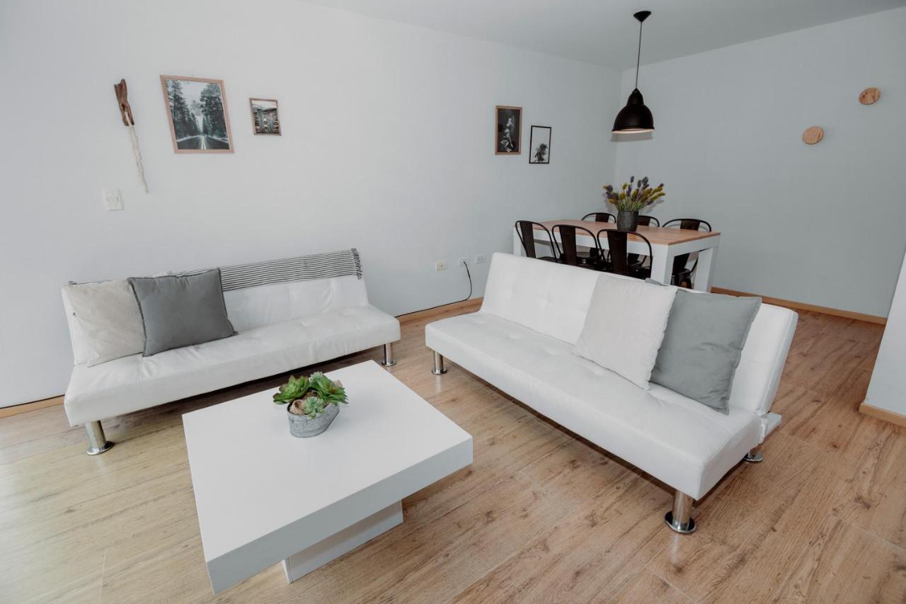 Homes Martial Apartamento