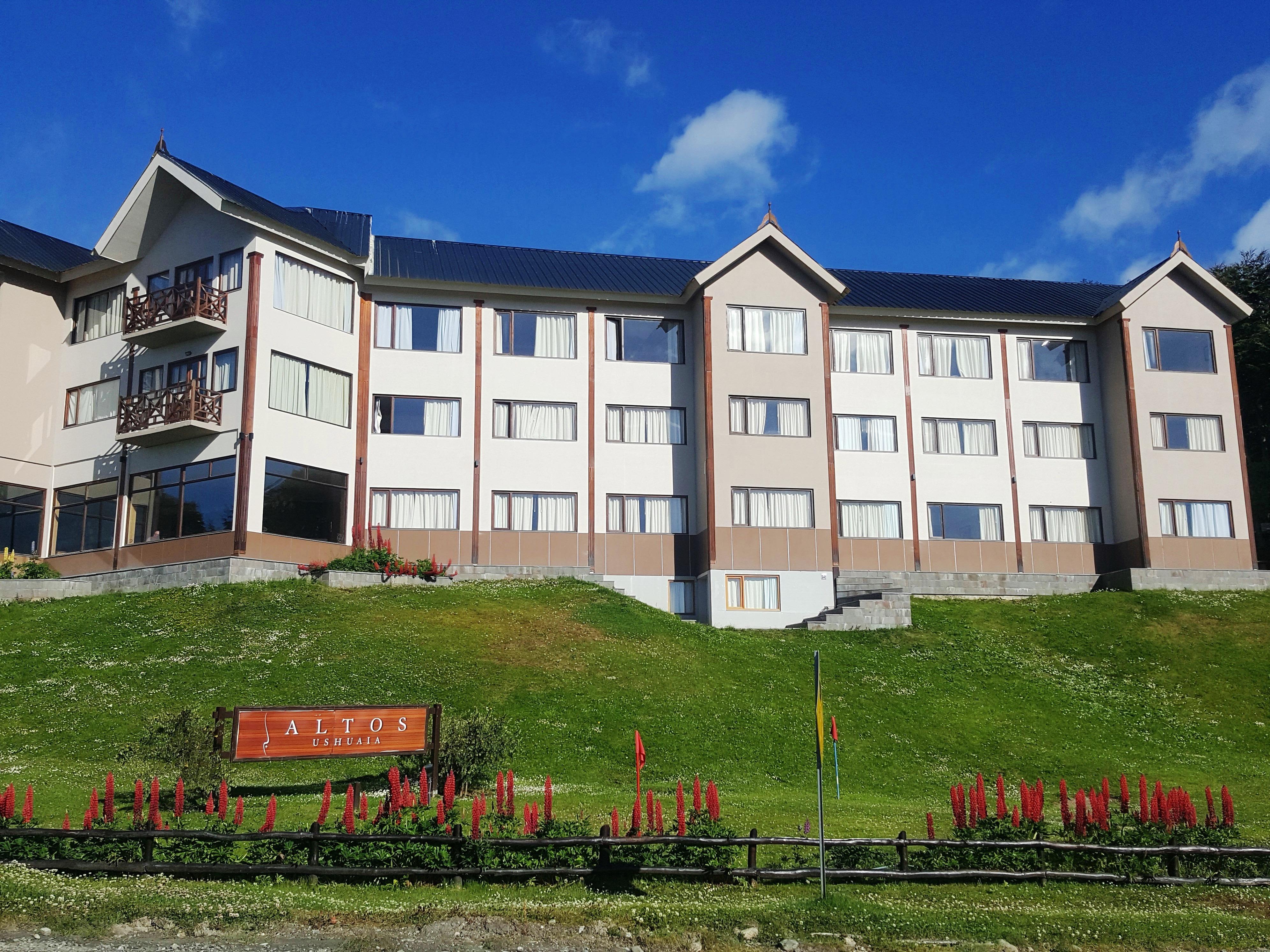 Altos & Resto Hotel 3*