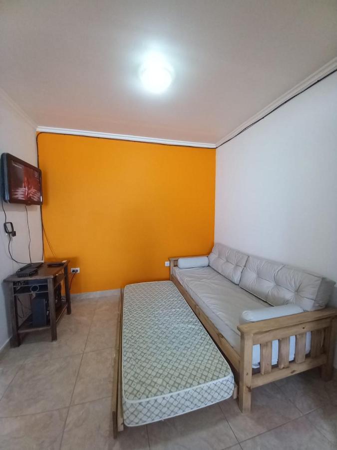 Departamento En Ushuaia, Cálido Y Agradable. *