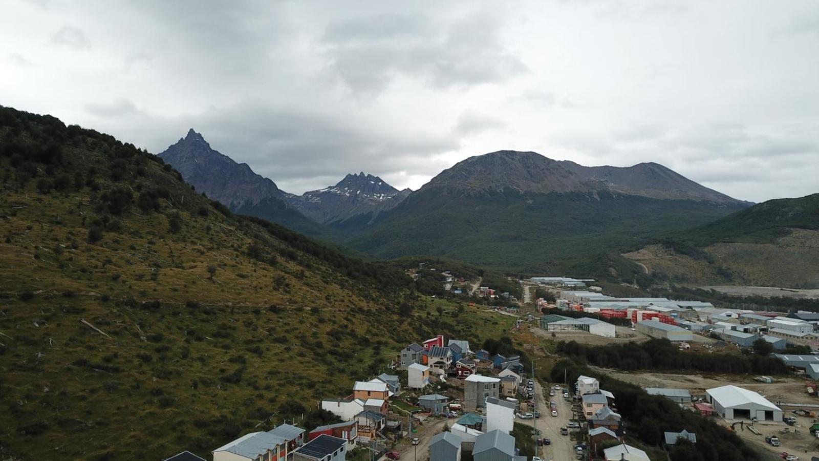 Apartamento Departamento En Ushuaia, Cálido Y Agradable.
