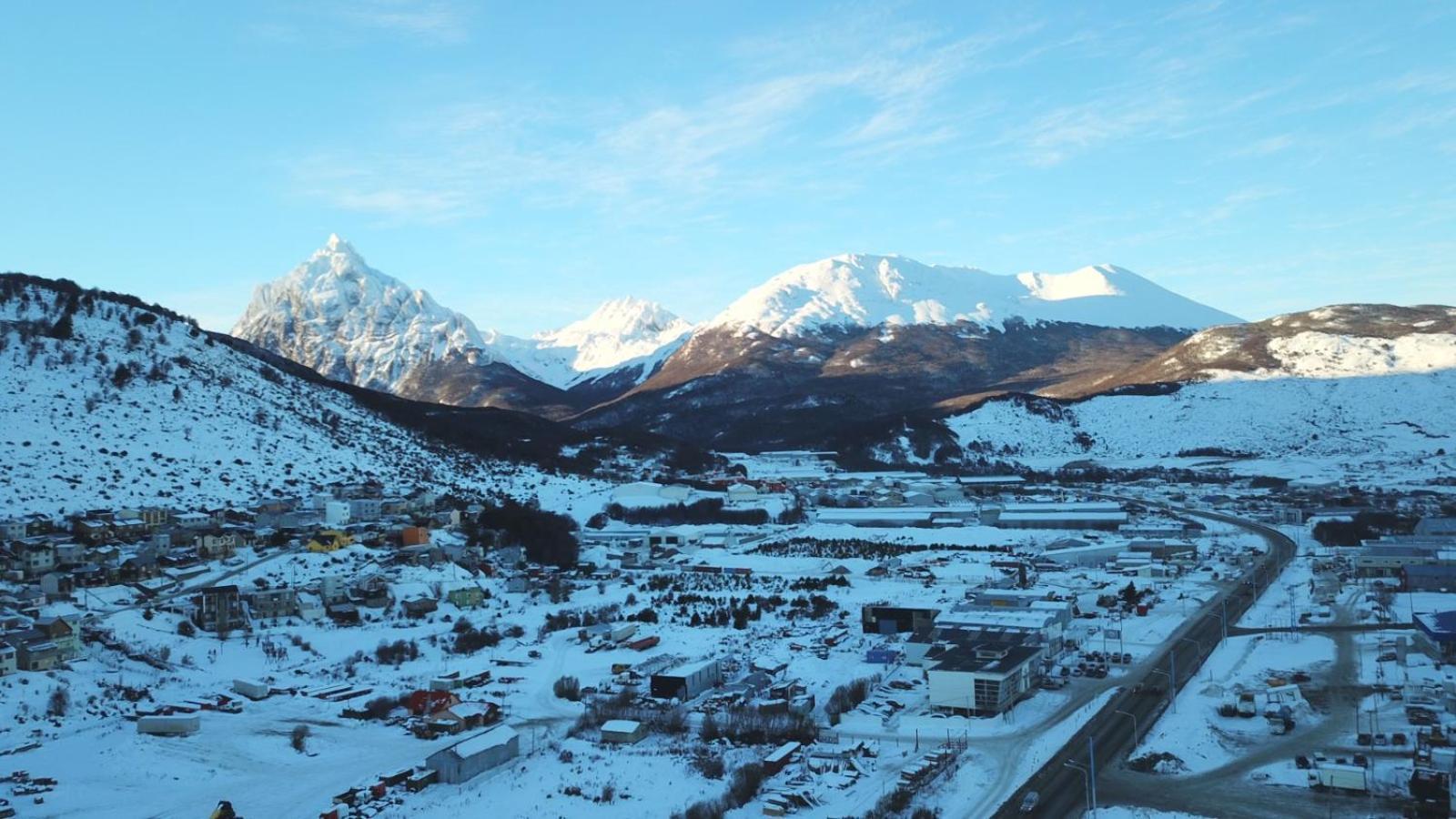Apartamento Departamento En Ushuaia, Cálido Y Agradable. *