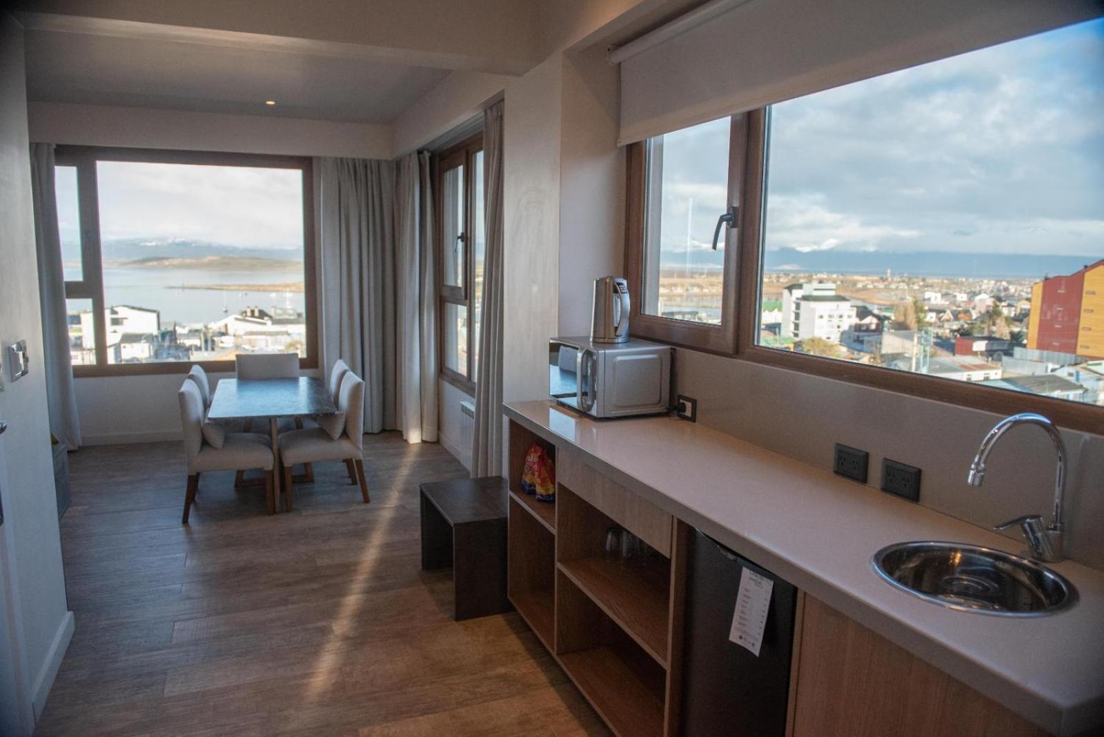 Apartahotel Del Bosque 3*