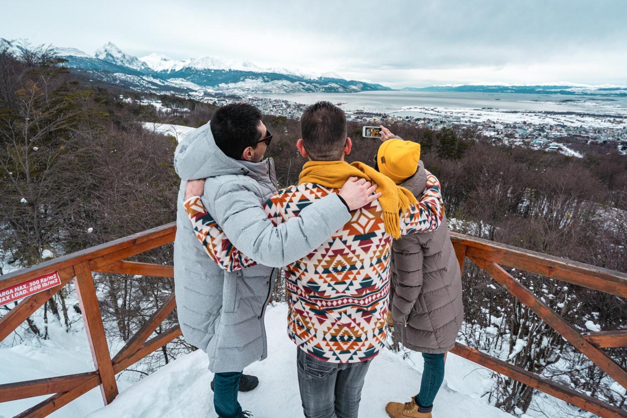 Aires Del Glaciar * Ushuaia