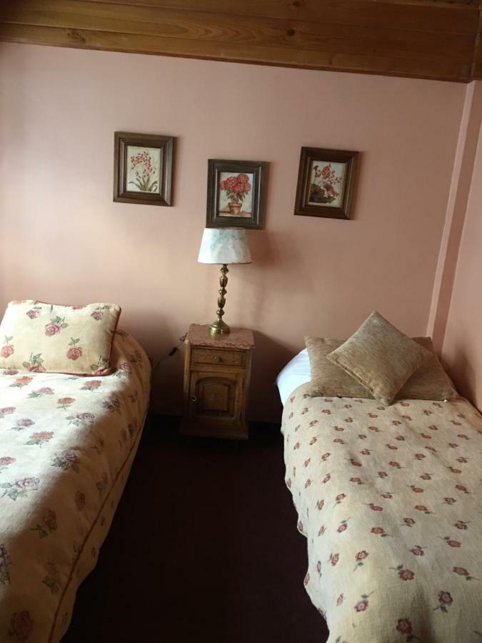 Residencia Linares 2*