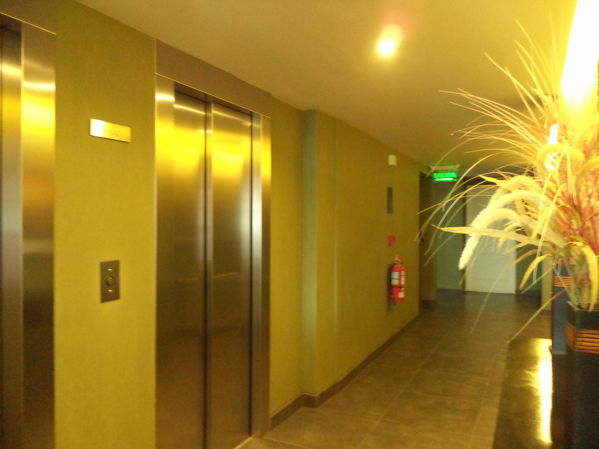 Mil810 Hotel 3*